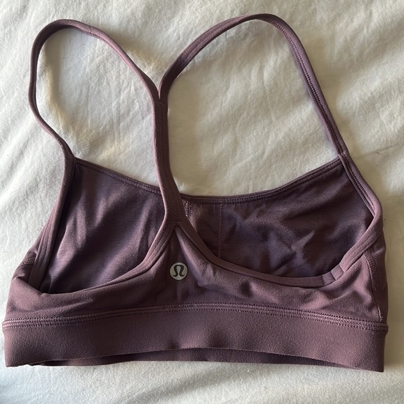 Lululemon y flow sports bra size 2 - Picture 2 of 2